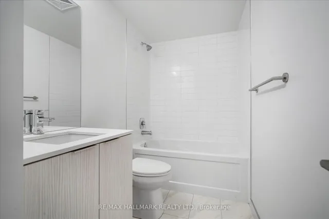 Additional image 18 of 158 Front St Unit 413