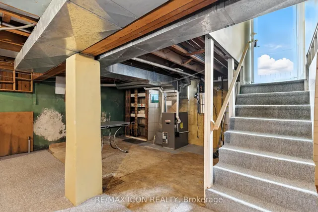 Additional image 27 of 35 Grenville Ave