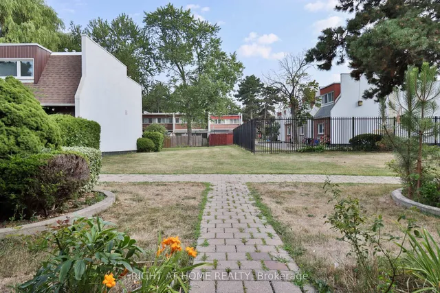 Additional image 4 of 34 Venetian Cres Unit 144