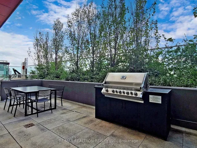 Additional image 39 of 318 Richmond St Unit 2201