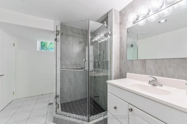 Additional image 31 of 49 Tottenham Rd