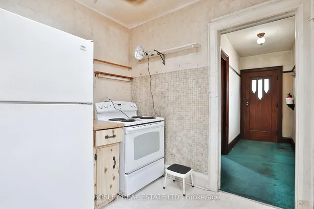 Additional image 11 of 15 Whitewood Rd