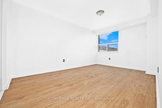 Additional image 15 of 4062 Lawrence Ave Unit 406