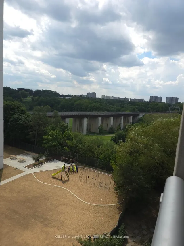 Additional image 7 of 2464 Weston Rd Unit 709