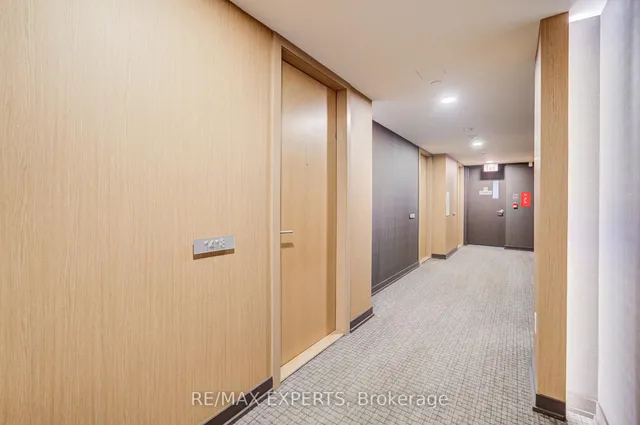 Additional image 7 of 629 King St Unit 1418