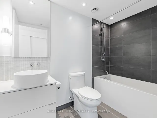 Additional image 19 of 185 Roehampton Ave Unit 3110