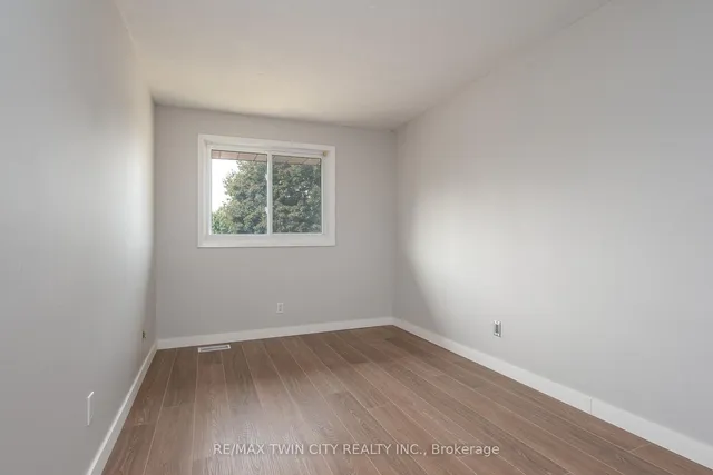 Additional image 24 of 23 Roberts Cres