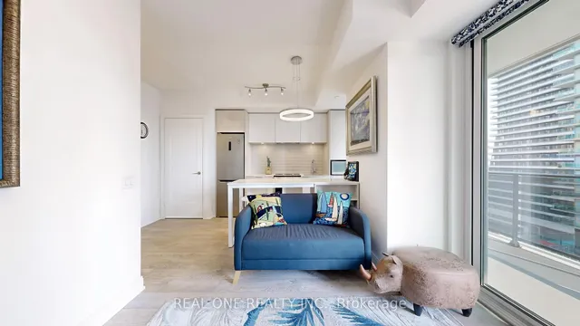 Additional image 11 of 70 Annie Craig Dr Unit 808