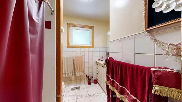 Additional image 20 of 765 Morrish Rd