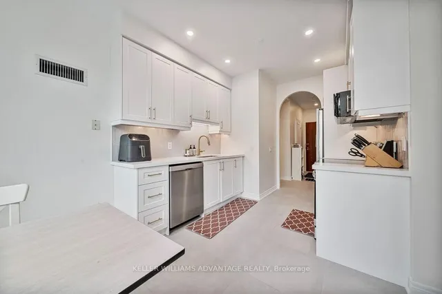 Additional image 17 of 9 Boardwalk Dr Unit 111