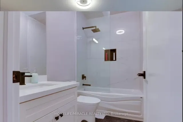 Additional image 31 of 10 Stamford Sq