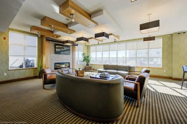 Additional image 24 of 112 Benton St Unit 207