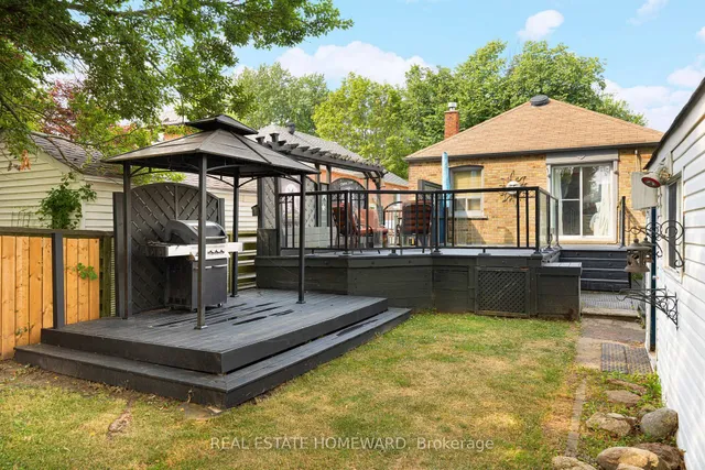 Additional image 30 of 121 Sandown Ave