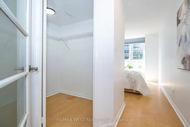 Additional image 24 of 1000 King St Unit 209