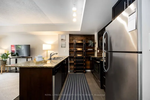 Additional image 14 of 8 Foundry Ave Unit 163