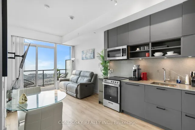 Additional image 6 of 135 East Liberty St Unit PH01