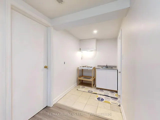 Additional image 37 of 46 Woody Vine Way