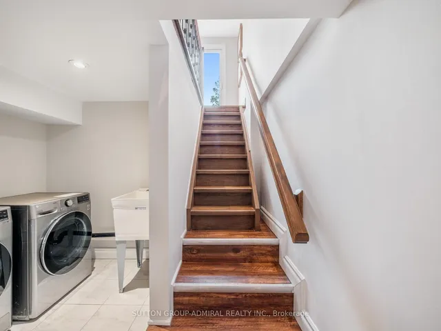 Additional image 32 of 398 Crawford St