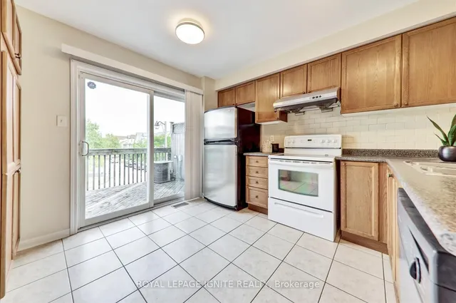 Additional image 15 of 21 Ecopark Gate