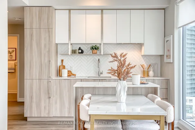 Additional image 28 of 15 Holmes Ave Unit 908