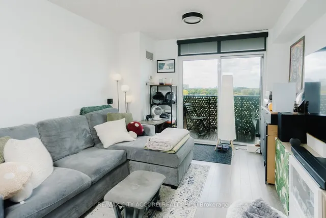 Additional image 2 of 816 Lansdowne Ave Unit 720