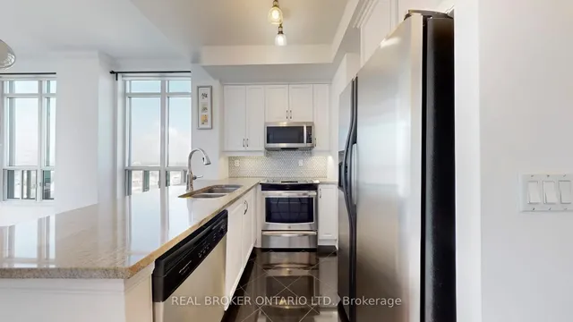 Additional image 19 of 2087 Lake Shore Blvd Unit PH7