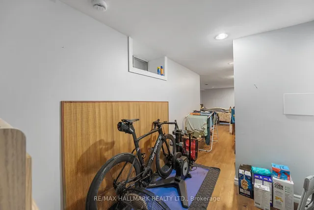 Additional image 34 of 76 Browning Ave