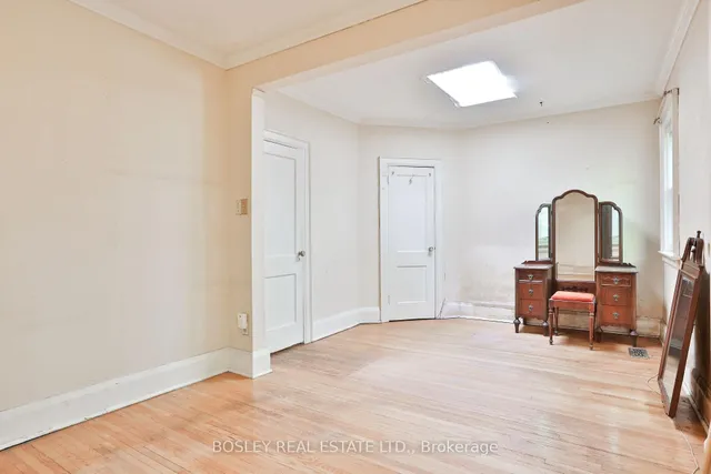 Additional image 14 of 15 Whitewood Rd