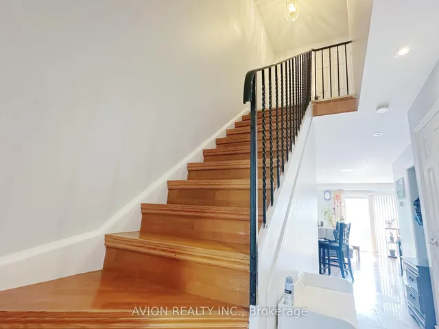 Additional image 8 of 1121 Sandhurst Circ Unit 18