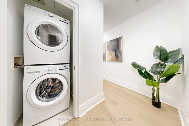 Additional image 4 of 1135 Royal York Rd Unit 318