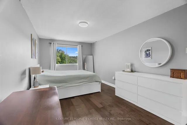 Additional image 33 of 133 Robert Hicks Dr