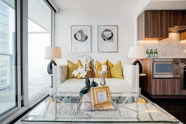 Additional image 23 of 19 Bathurst St Unit 3709