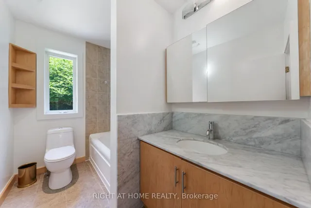 Additional image 22 of 49 Tottenham Rd