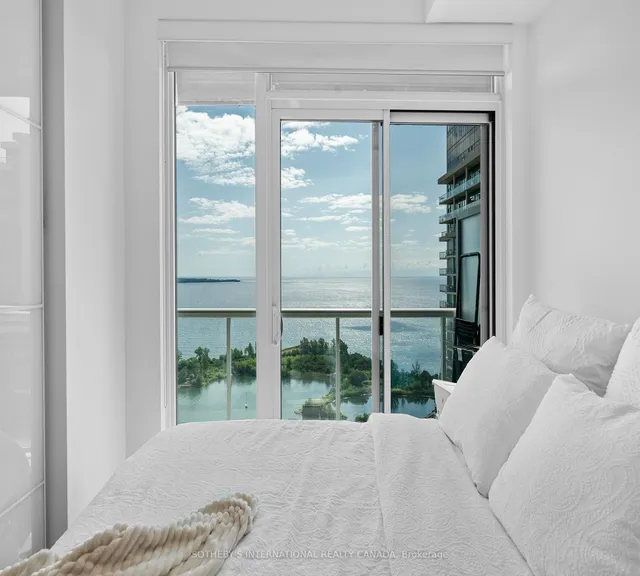 Additional image 16 of 56 Annie Craig Dr Unit 3401