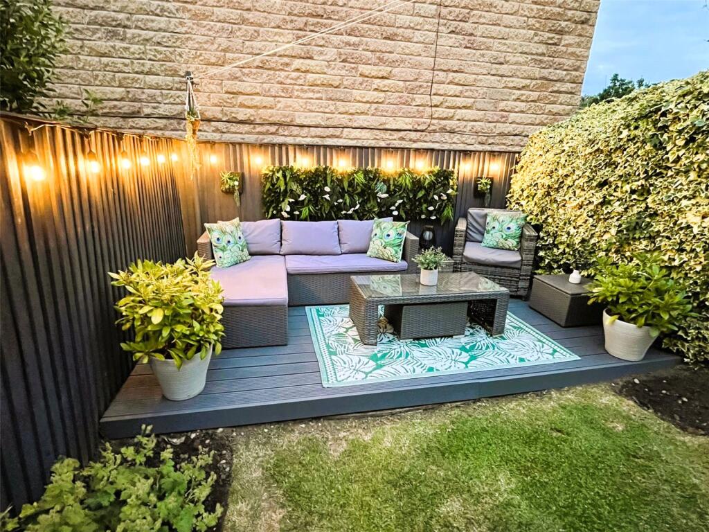 Additional image 21 of Loxley Close, Bradford, West Yorkshire, BD2