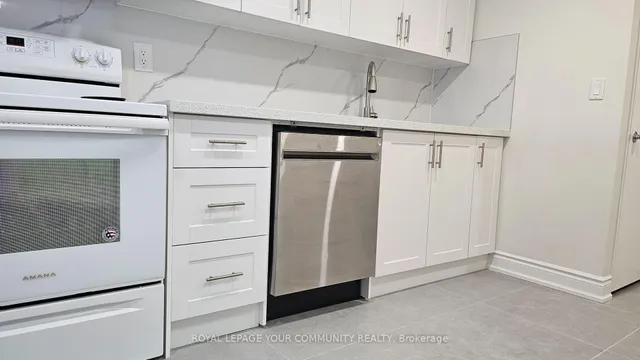 Additional image 15 of 2466 Eglinton Ave Unit 1203