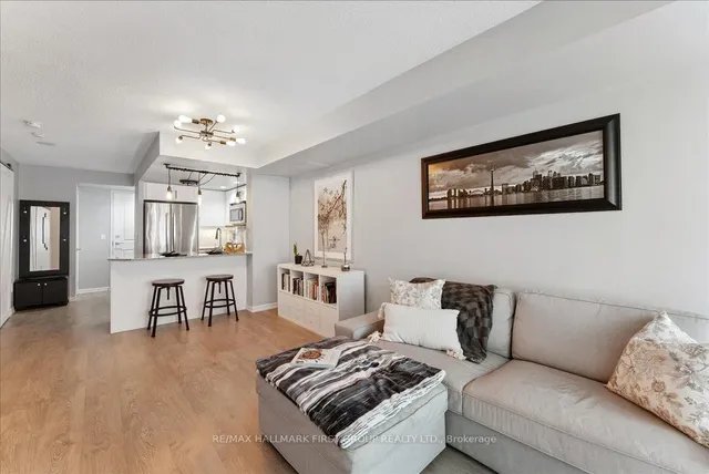 Additional image 12 of 65 East Liberty St Unit 1018