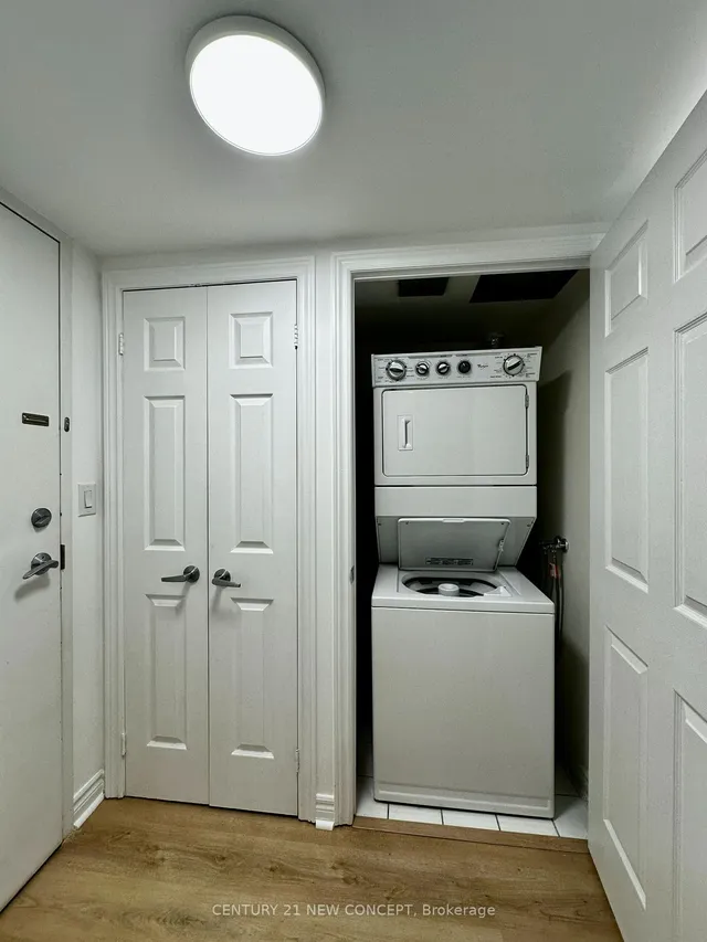 Additional image 10 of 225 Wellesley St Unit 409