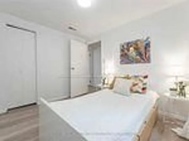 Additional image 13 of 164 Jansen Ave