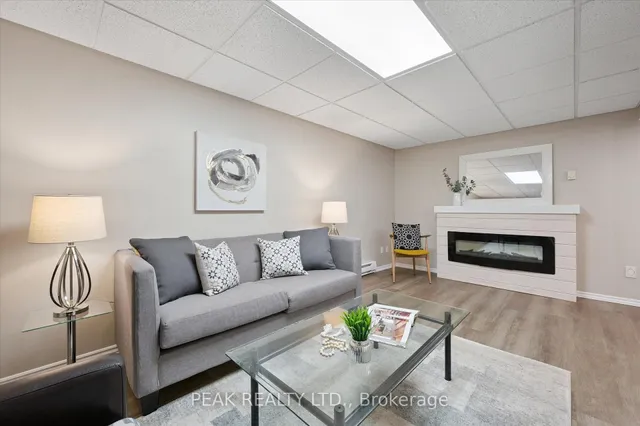 Additional image 27 of 839 Fairway Cres