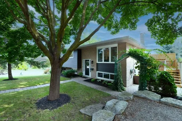 Additional image 3 of 120 Devonglen Dr