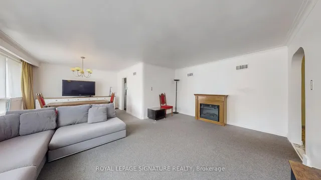 Additional image 6 of 174 Caribou Rd