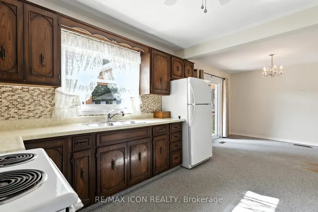 Additional image 16 of 35 Grenville Ave