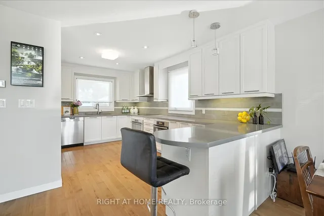 Additional image 16 of 142 Sloane Ave