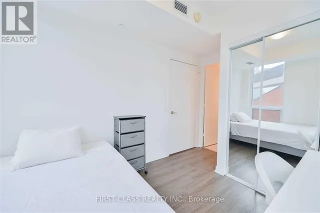 Additional image 15 of 1 Yorkville Ave Unit 608