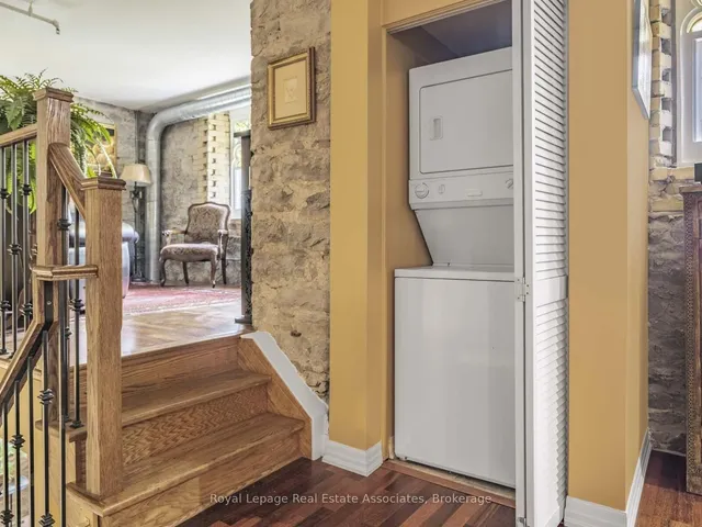 Additional image 20 of 384 Sunnyside Ave Unit 102