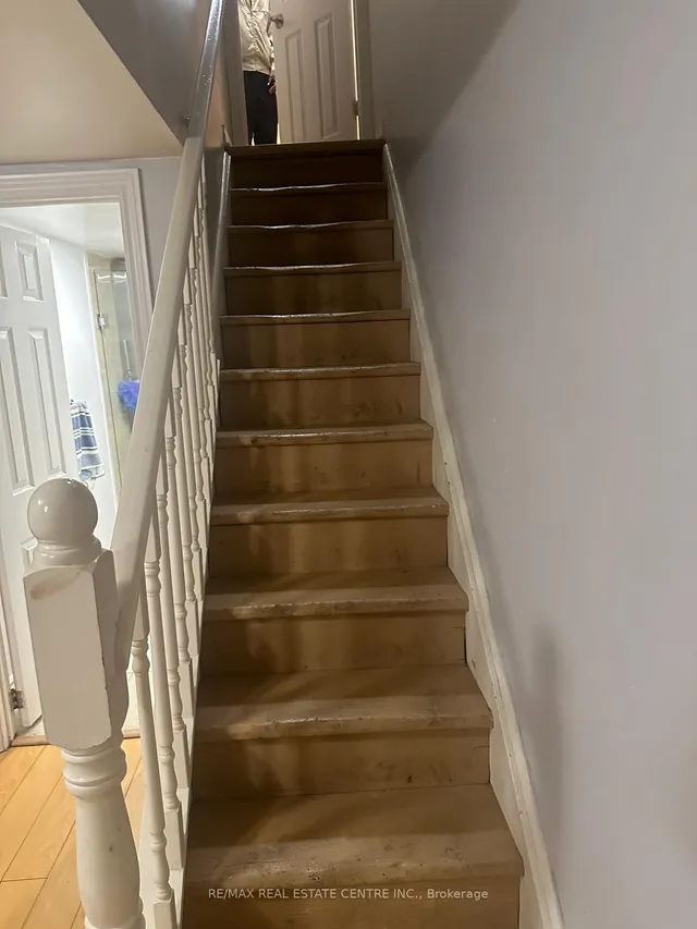 Additional image 8 of 6 Ray Ave