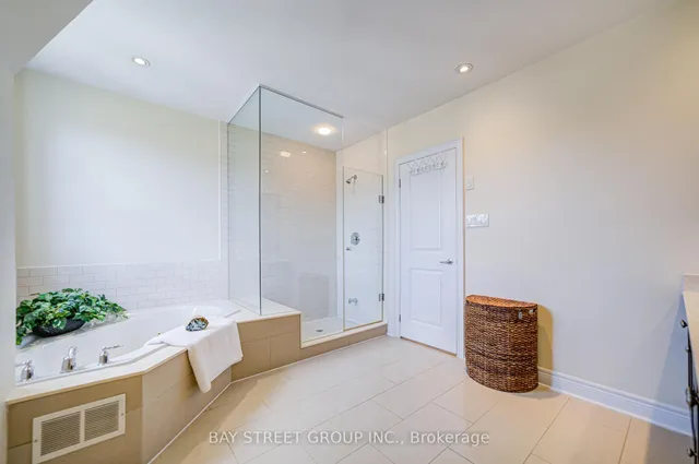 Additional image 41 of 37 Lobo Mews