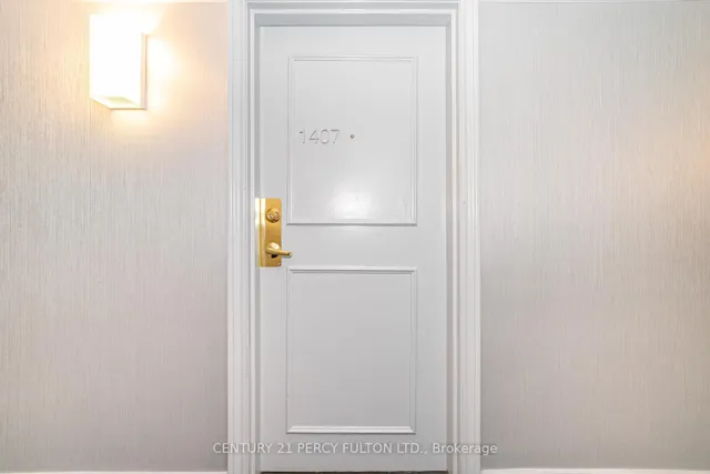 Additional image 27 of 270 Queens Quay Unit 1407