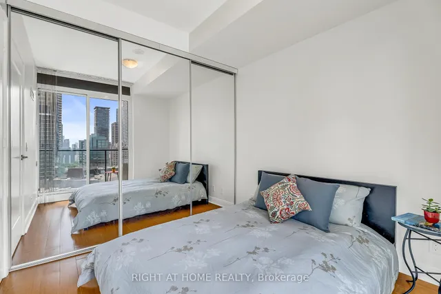 Additional image 15 of 825 Church St Unit 2109